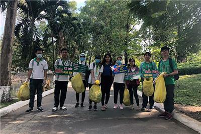 Image: Hưởng ứng cuộc vận động “Người dân thành phố hồ chí minh không xả rác ra đường và kênh rạch, vì thành phố sạch và giảm ngâp nước”