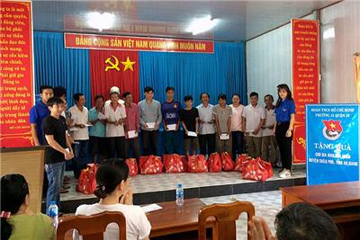 Image: Thực hiện chủ đề năm 2019: Thanh niên tình nguyện